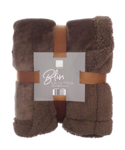 Sherpa winter throw Brown